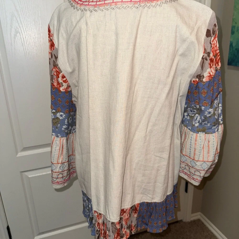 Coldwater Creek Floral Embroidered Boho Tunic – Artsy Peasant Top - Picture 3 of 5